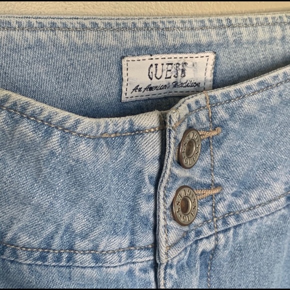 Vintage Guess light wash denim mini skirt size 28 - Picture 5 of 5